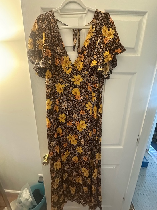 Francesca's Collections Dresses & Skirts - Francesca’s Brown Maxi Dress with Yellow Floral Print